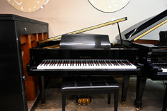 Samick SG-140 Petite Baby Grand Piano