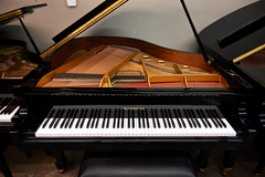 Samick SIG-50 Baby Grand Piano