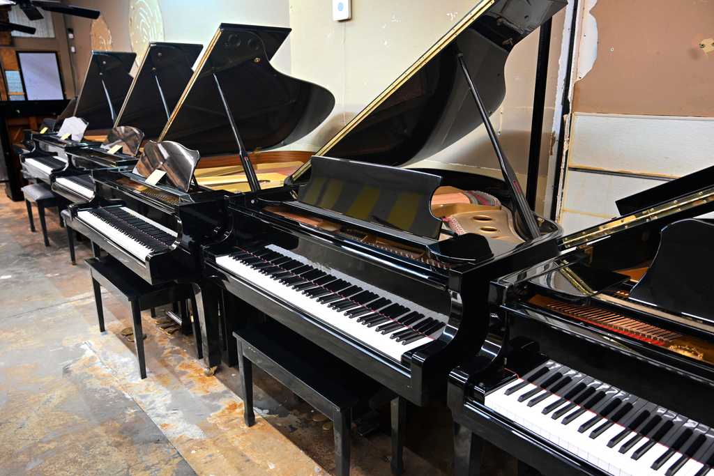 Schafer & Sons SS-51 Baby Grand Piano