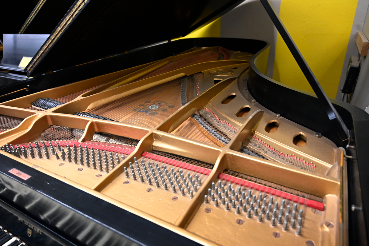 WM Knabe 275 Concert Grand Piano