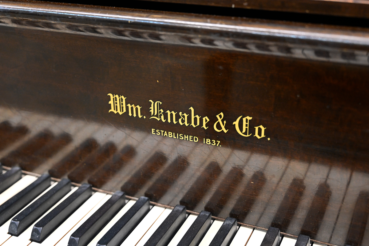 WM Knabe B Baby Grand Piano
